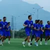 Momen Latihan Persib Bandung Menjelang Menghadapi Borneo FC di Lapangan pendamping Stadion GBLA.